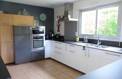 La Trinite-sur-Mer Casa | Bonita y espaciosa casa * 3 dormitorios * 2 a 6 vacacionistas * Jardín cerrado