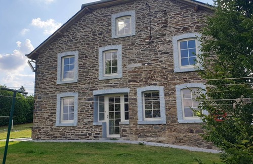 Nisramont Casa | Pretty gite in a flowery village 12 P 5 minutes from La Roche-en-Ardennes