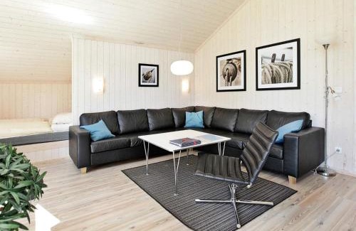Grossenbrode Casa | Pretty holiday home with balcony