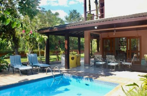 Sao Sebastiao Casa | Pretty house with pool and amazing garden