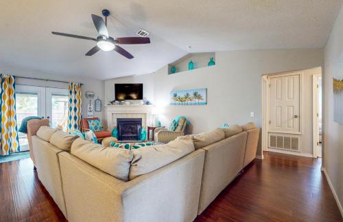 Ono Island Casa | Pretty in Perdido Key