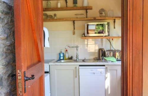Chillington Cabaña | Pretty Old Forge in peaceful, scenic setting