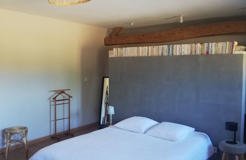 Buzet-sur-Baise Otro | Pretty renovated stone farmhouse with swimming pool and large quiet garden