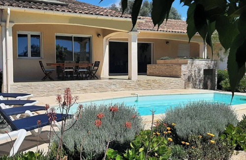 Arca Casa | BONITA VILLA ESPACIOSA climatizada 160 m2 con piscina, 6 personas, Porto Vecchio