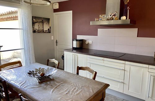 Gard Rhodanien Casa | Pretty villa with pool 5 bedrooms and 3 bathrooms near chateauneuf du pape