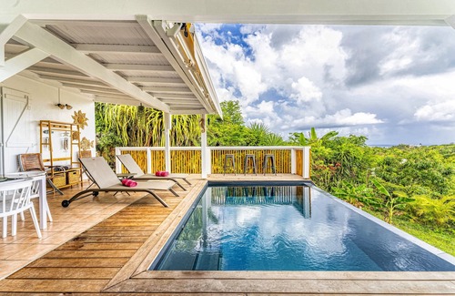 Grand-Bourg Villa | Pretty villa with sea view