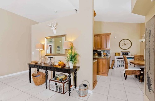 Caloosahatchee Villa | Cape Coral frente al agua de la serenidad - frente al agua, piscina y muelle grande para la relajación