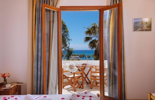 Agios Vasileios Hotel | PREVELI DIONYSSOS ROOMS