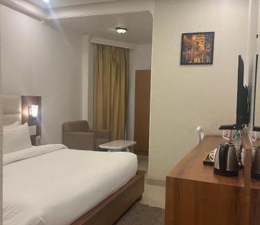 The Mall Road Hotel | Pride Ashiyana Resort Mussoorie