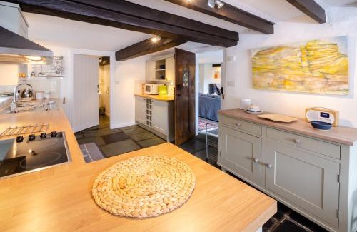 Chapel Stile Casa | Priest End, Chapel Stile