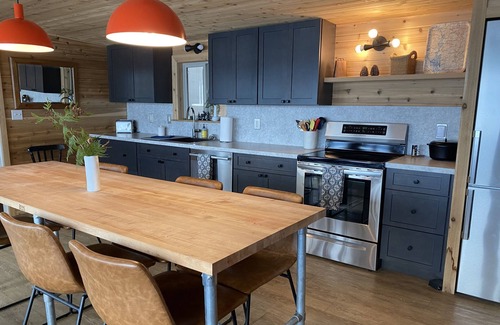 Coolin Cabina | Priest Lake waterfront cabin May and Jun 2023 special lower price
