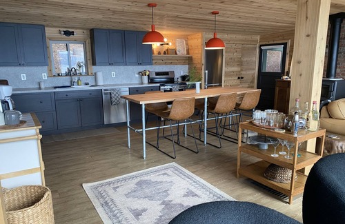 Coolin Cabina | Priest Lake waterfront cabin May and Jun 2023 special lower price