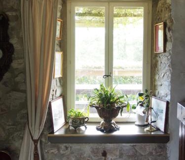 Brix Cama Y Desayuno | Prieure St Pierre de La Luthumiere