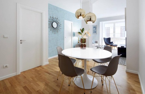 San Sebastian Centro Apartamento | Prim Suite by FeelFree Rentals