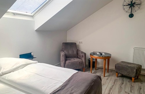 Neuruppin Casa | PRIMA Inn Unterkunft direkt über der "Bar am Minimax"