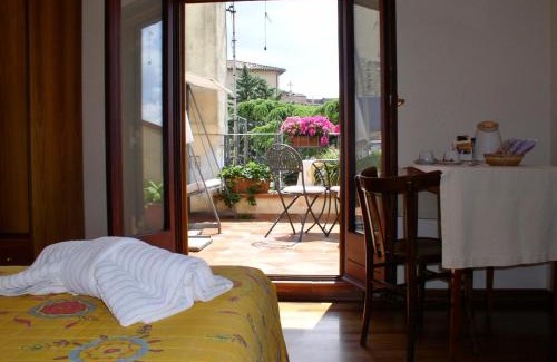 Old Town Hotel | Primavera Mini Hotel