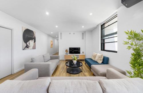 Ultimo Apartamento | Prime 3BR Apt with Parking & ICC & DarlingHarbour-10 mins walk