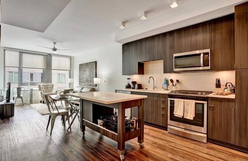 Garden Hills Apartamento | Prime Buckhead 1BR w/ fast Wifi | Ideal for Business Travellers