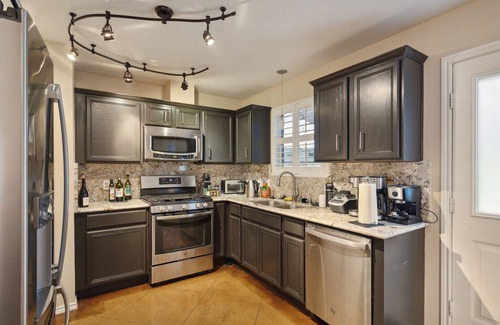 Central East Austin Casa | Prime Central East Austin Home, Walk to East 6th St