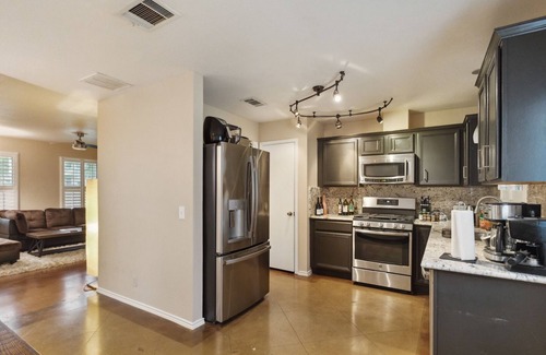 Central East Austin Casa | Prime Central East Austin Home, Walk to East 6th St
