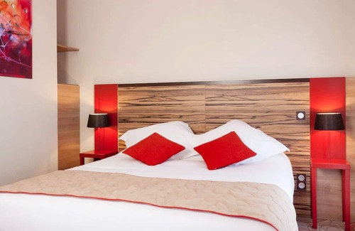 Perrache Apartamento | Prime Confluence District Retreat: Modern Amenities