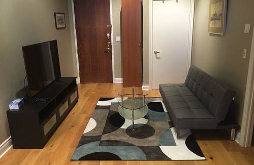 Financial District Condominio | Prime Financial District Location Location Location!