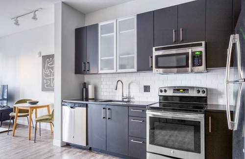 Shawmut Apartamento | Prime Ink Block Studio w. W/D and Gym by Blueground