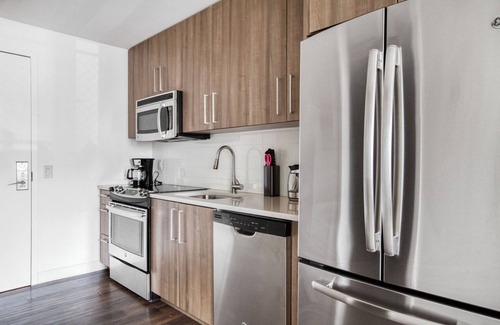Shawmut Apartamento | Prime Ink Block Studio w. W/D and Gym by Blueground