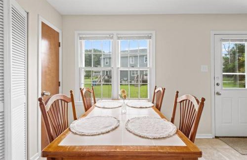 North Chesterfield Apartamento | Prime Location 2 BR Oasis with Washer and Dryer