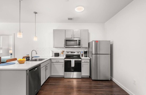 Hough Apartamento | Prime Location 2BR Apt Near Clinic & CWRU