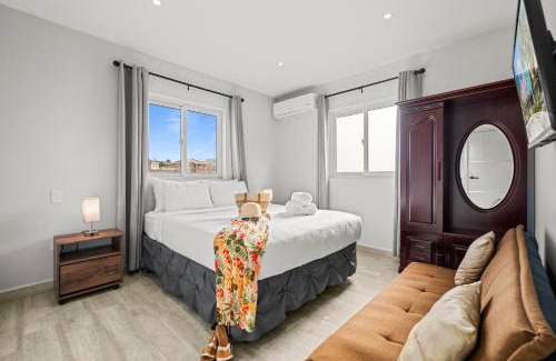 Ponton Casa | Prime Location 2br W Pool, Bbq & Close To Beach