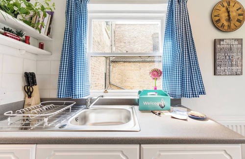 Bow West Apartamento | Prime Location | 3 Bed | WiFi | East London