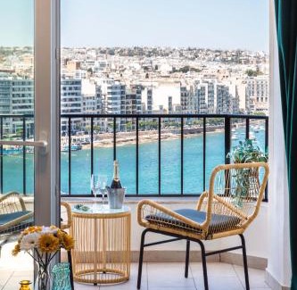 Tower Road Apartamento | Prime Location 3BR Apartment with Stunning View by ArcoBnb