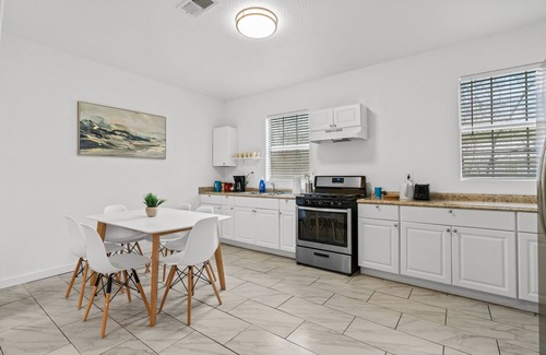 Rosewood Casa | Prime Location! 9 min way from Downtown Austin | SXSW