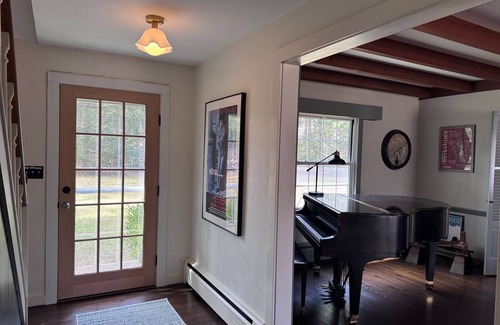 Stockbridge Casa | Prime Location and Charm – 5 Mins to Tanglewood & Best Berkshire Attractions
