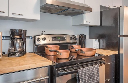Gay Village Apartamento | PRIME LOCATION - BEST Apartment In Downtown MTL