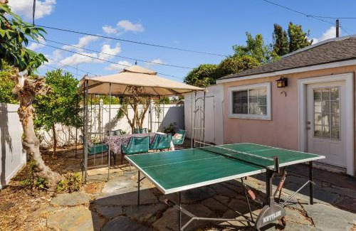 Sawtelle Casa | Prime Location Beverly Hills, Santa Monica and UCLA
