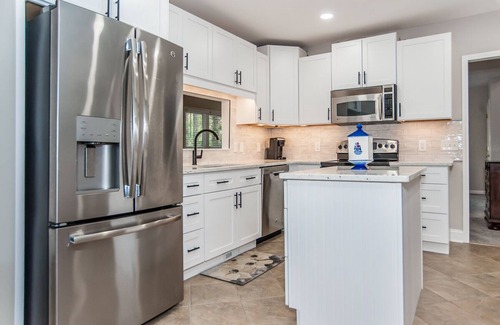 Cary Casa | Prime Location, Close to Everything, Fresh Market, Downtown Cary, Bond Park