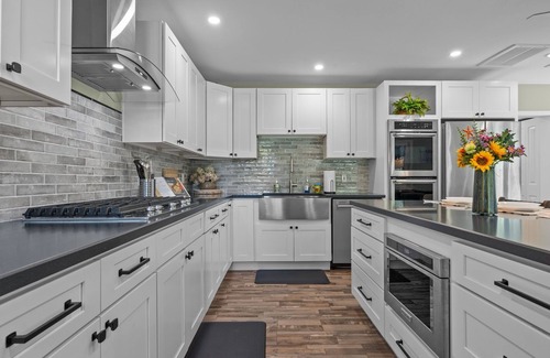 Gulph Mills Casa | Prime Location /Easy Parking/ Kayaks/ River