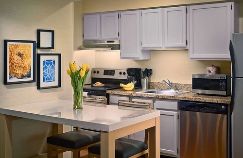 Omaha Hotel | Prime Location! Free Breakfast, Onsite Pool, Free Parking, Pet-Friendly Property