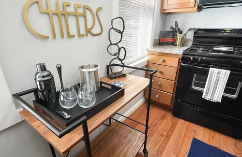 East Allegheny Casa | Prime Location, Free Parking, Fast WiFi, Walkable