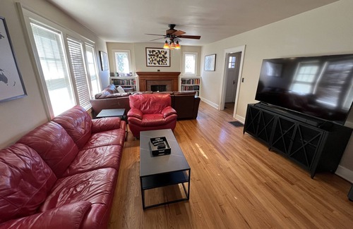 Maryville Casa | Prime location. Historic Charmer in Maryville, TN!