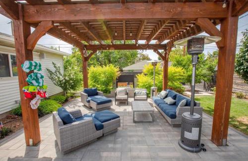 Sugar House Casa | Prime Location Home with Hot Tub l Midtown