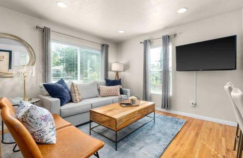 Sugar House Casa | Prime Location Home with Hot Tub l Midtown