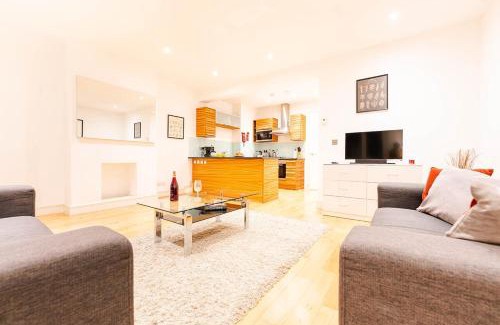 Farringdon Apartamento | Prime Location in Farringdon Large One Bedroom Flat