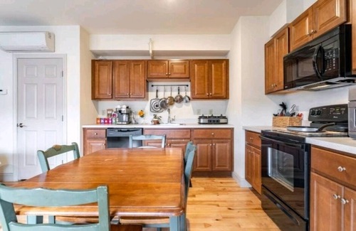 Burlington Apartamento | Prime location in the center of downtown burlington
