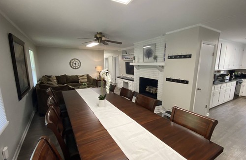 Cary Casa | Prime Location inside RTP & close to everything.