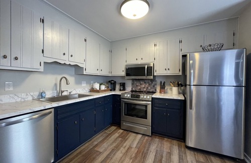 North Chesterfield Casa | Prime location! Minutes to RVA downtown, UVA, and top hospitals. Act now!