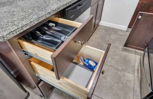 West University Apartamento | Serene Stay Reno - Sleeps 3