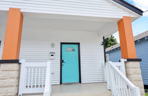 Saint Claude Casa | Prime Location NOLA Home! Just 10 Mins or Less from All Major Attractions!